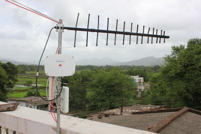 Broadband connectivity to rural and under-served regions using TV white space band